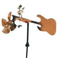 Guitarist (Gold)